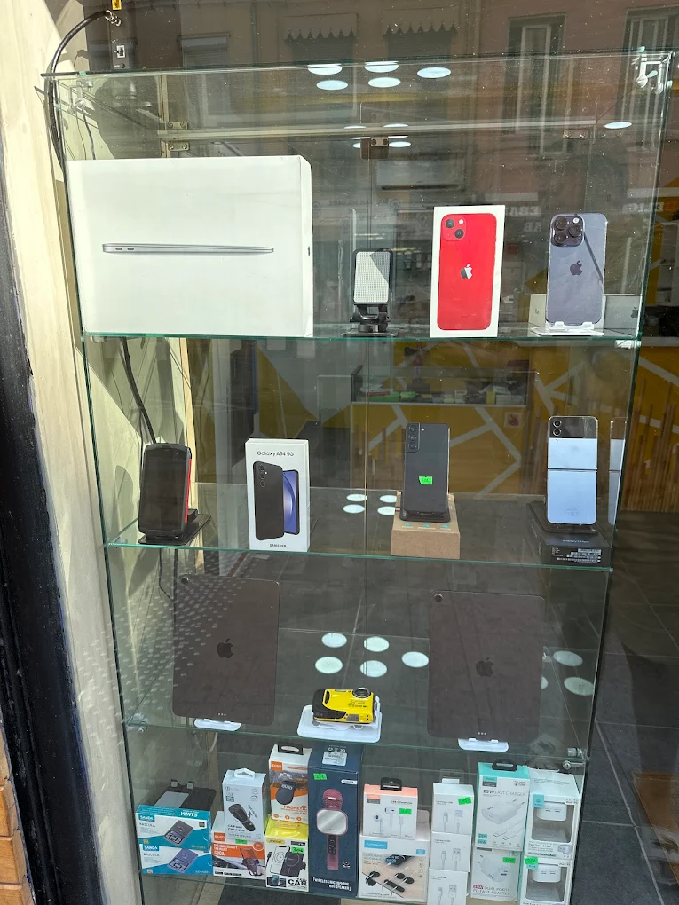 Photo atelier MrPhoneTech - Perpignan